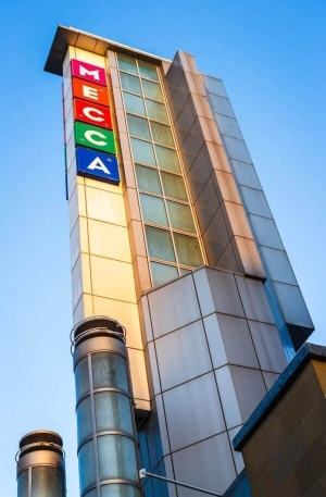 Art Deco advertising tower, Dundee, Scotland. DD020