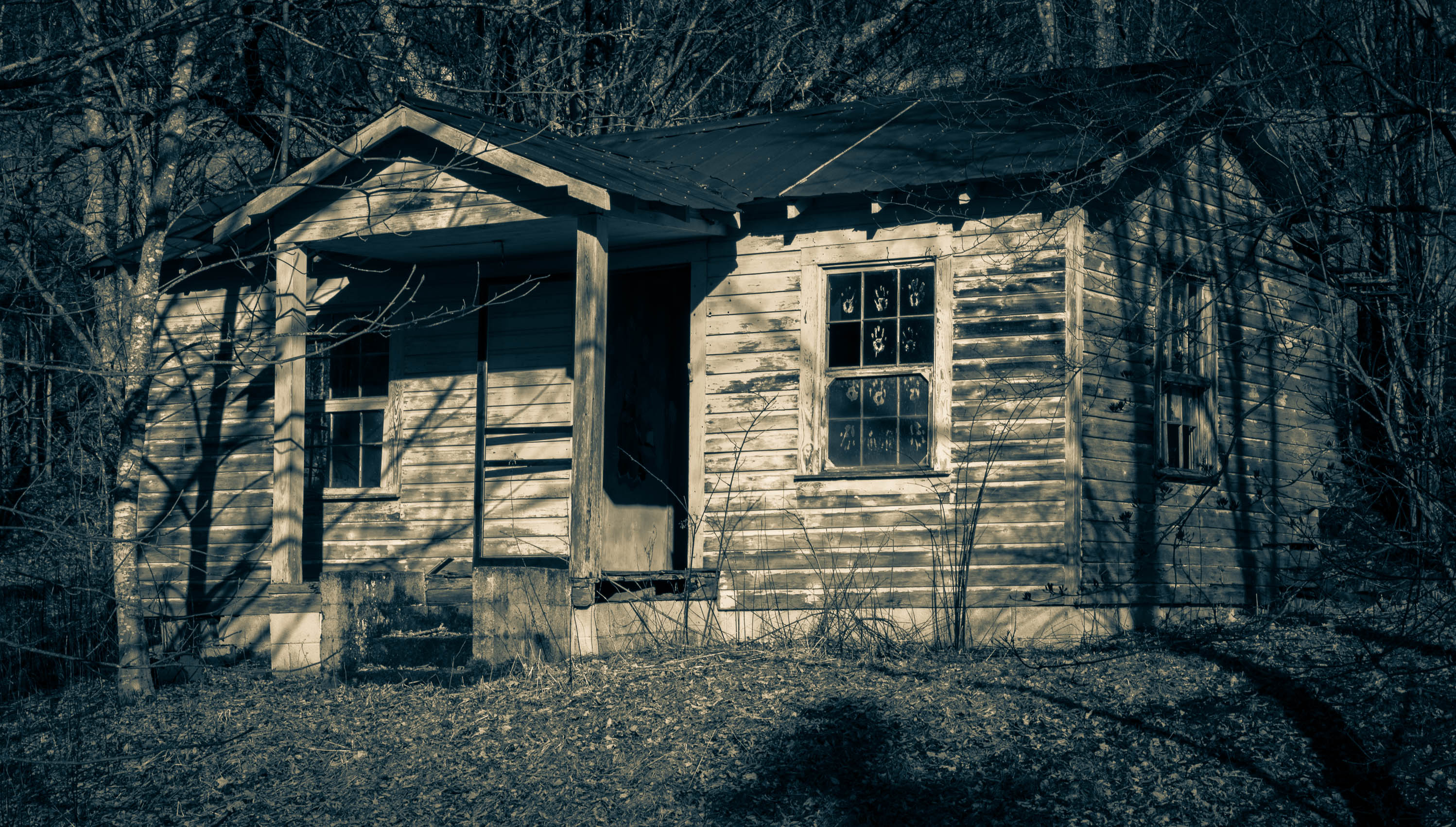 Wooden house, Mitchell County, North Carolina, USA. CM019