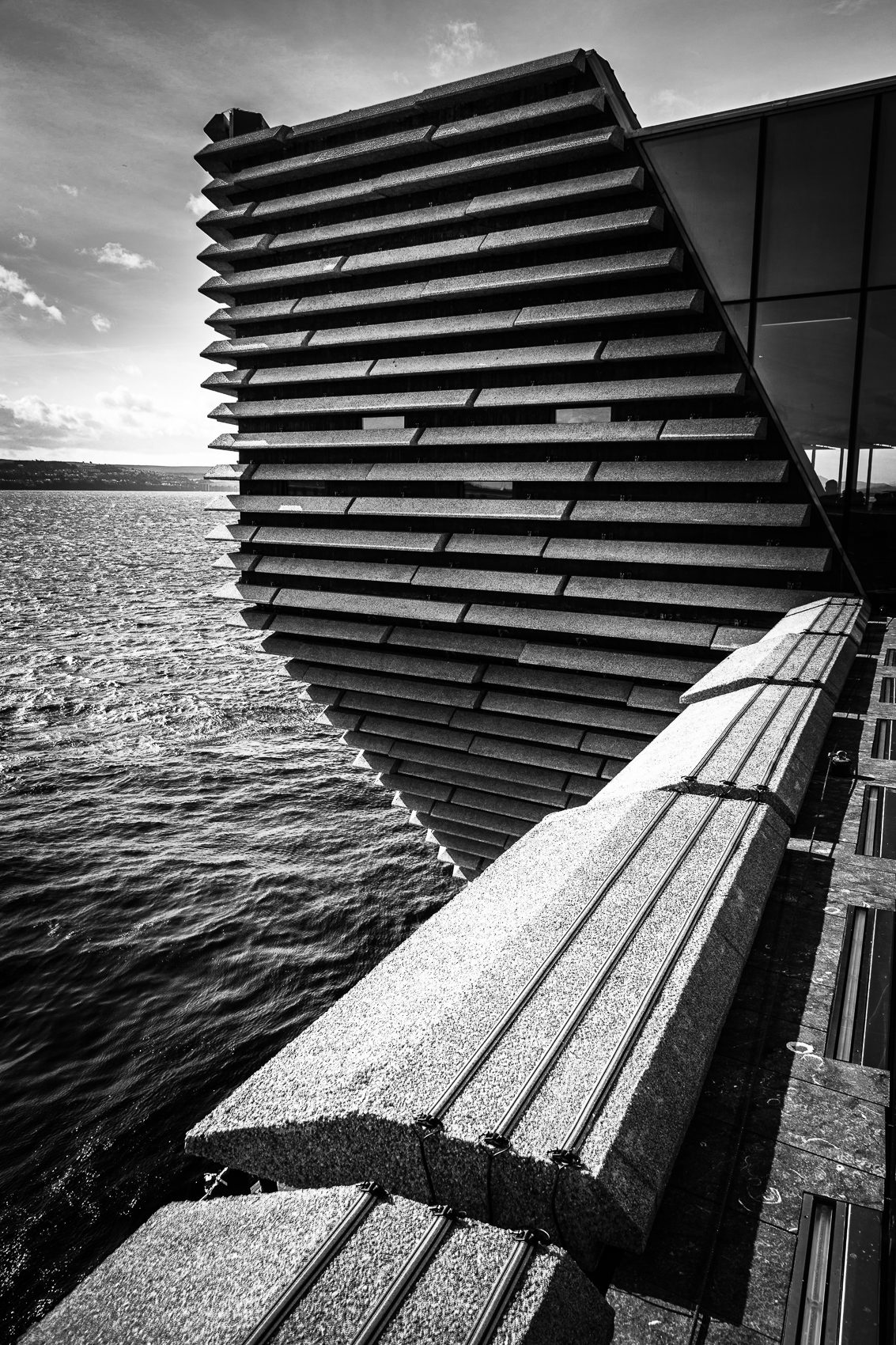 The south-east aspect of the V&A Dundee Building, Dundee, Scotland. DD029