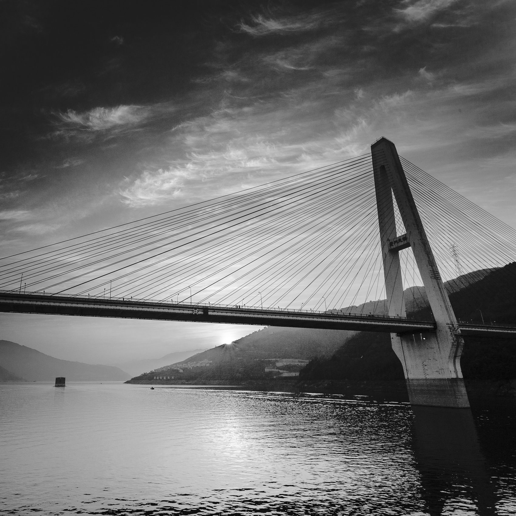 Fengjie Yangtze Bridge at sunrise, China. ZM002