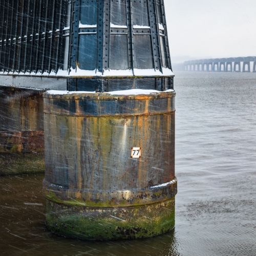 Pier of the Tay Rail Bridge in a snowstorm, Dundee, Scotland. DD116