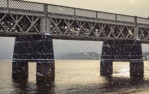 Tay Rail Bridge in a snowstorm, Dundee, Scotland. DD169