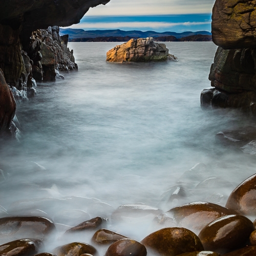Natural sea arch near Callakille, Applecross, Scotland. AP018