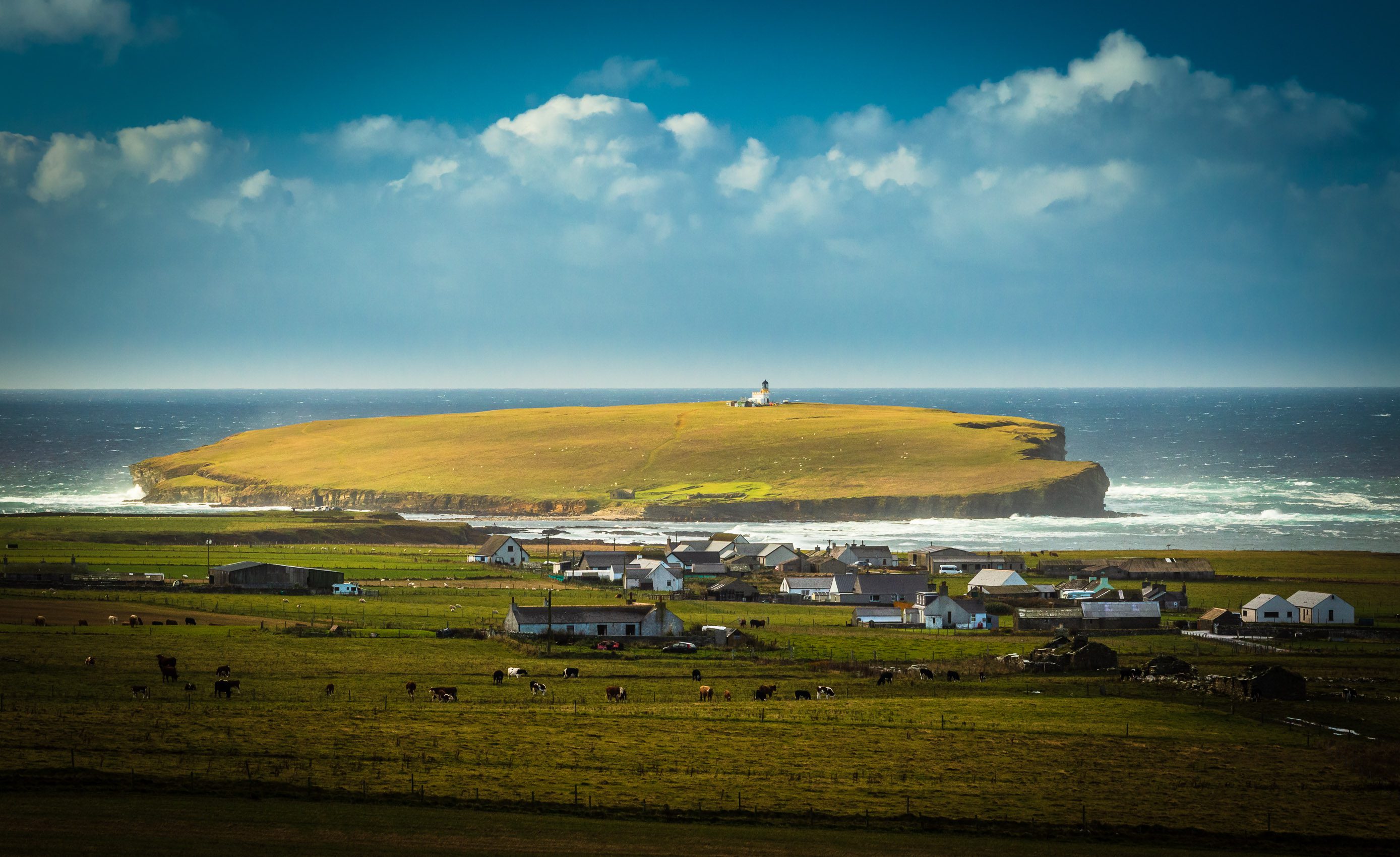 Brough of Birsay, from above Northside, Mainland, Orkney Islands. OR023